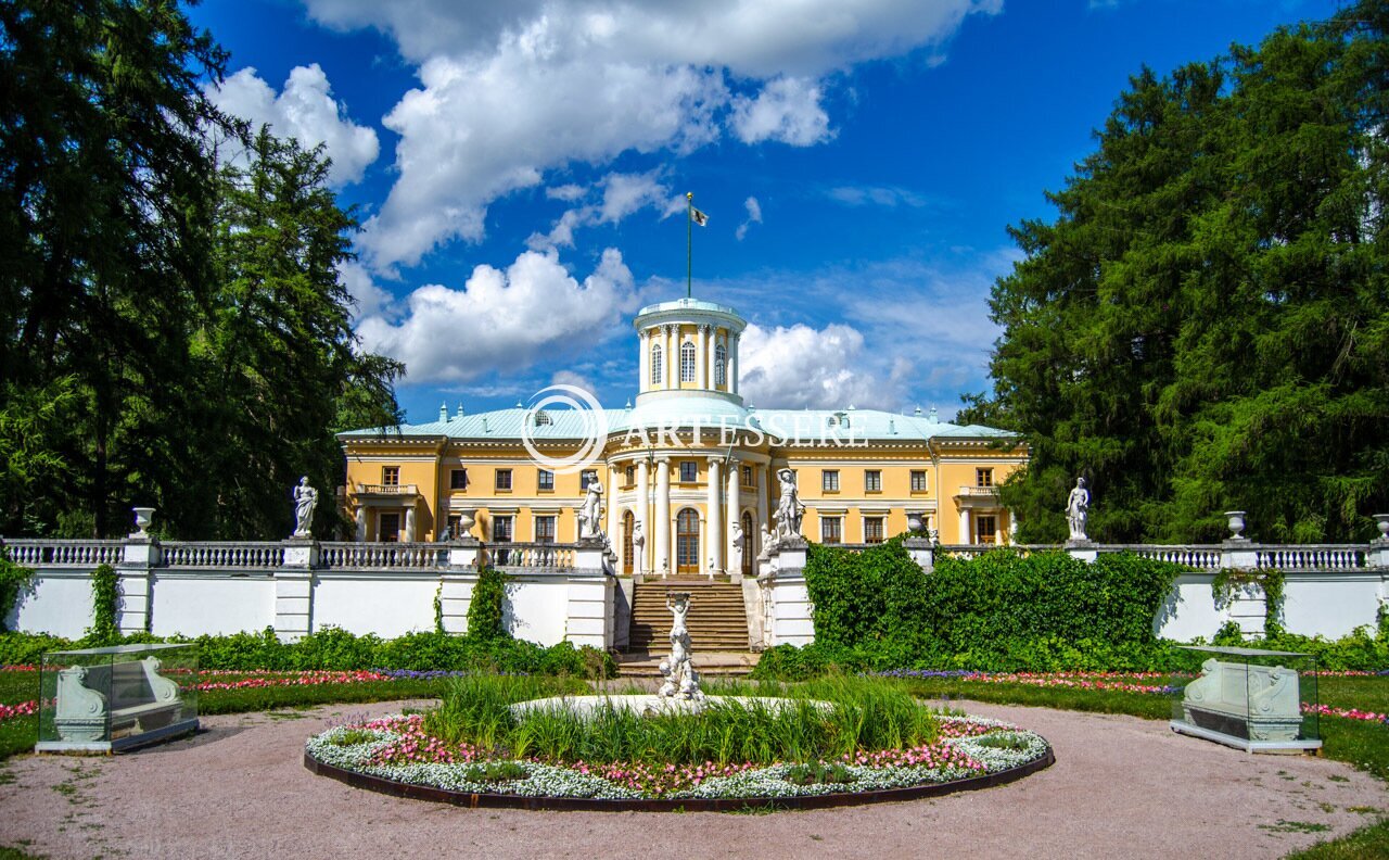 The State Museum-Estate «Аrkhangelskoye»