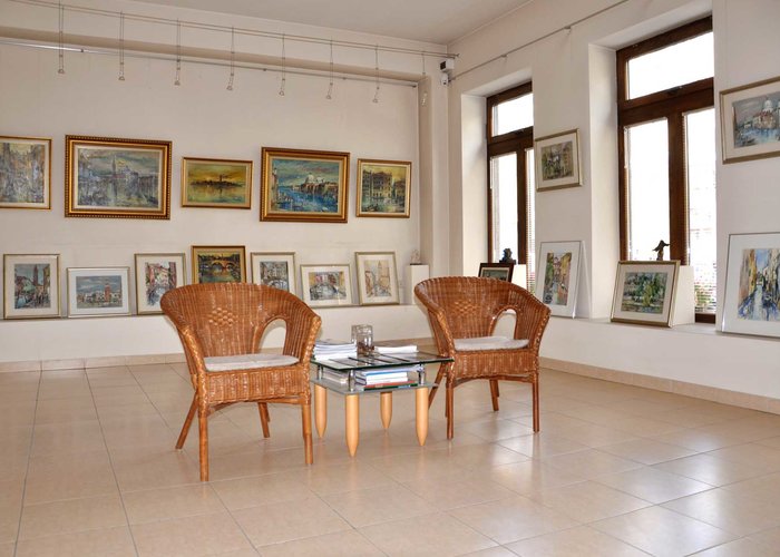 VALMAR ART GALLERY