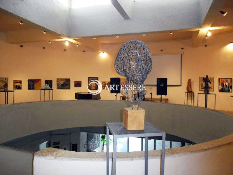 Hay Art Cultural Center