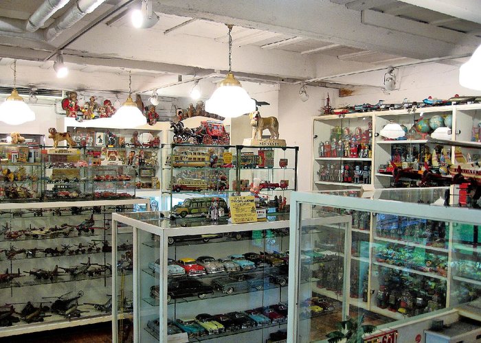 Tin Toy Museum