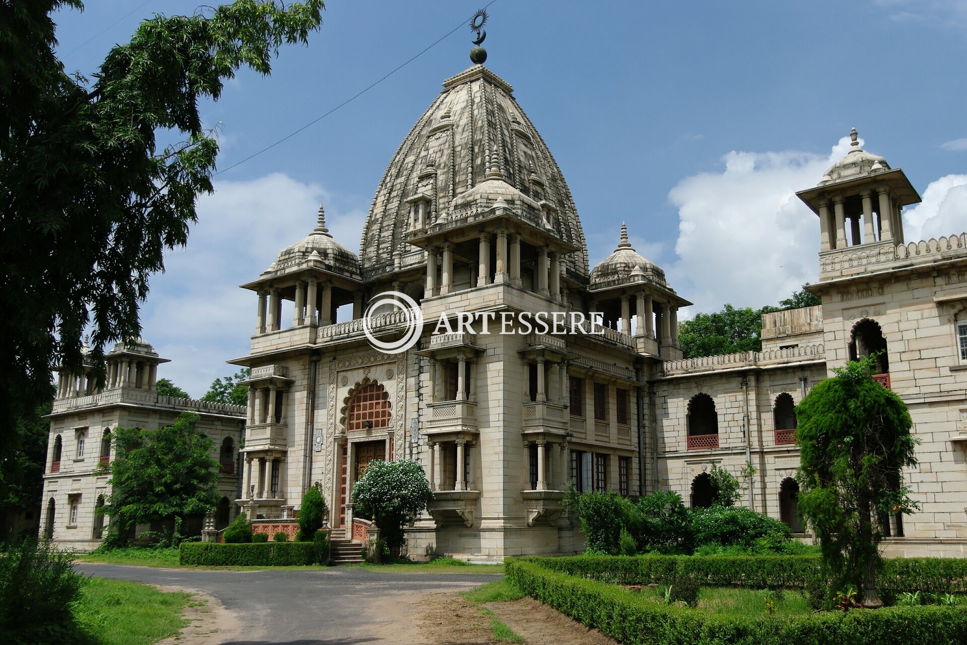 Keerti Mandir -Abhivyaktee kendra,Akriti art gallery,Javneeka Cafe