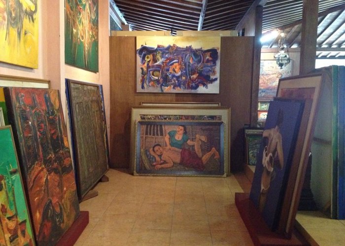 Imam Gallery