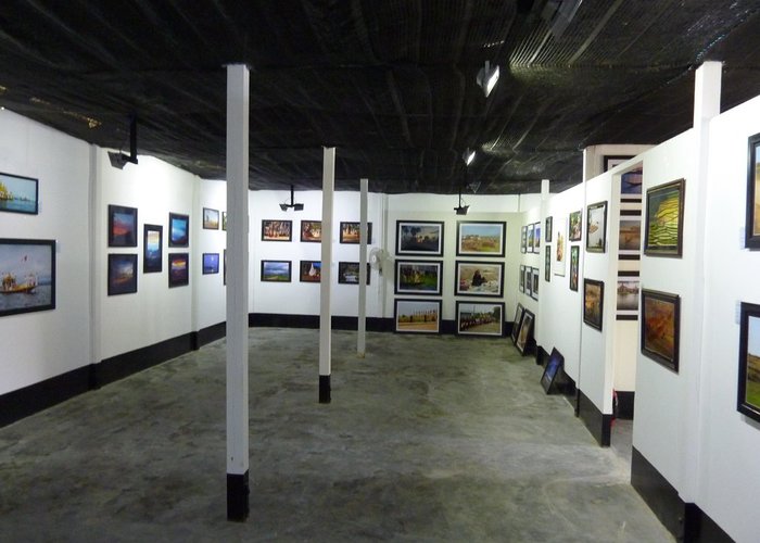 Gallery 19