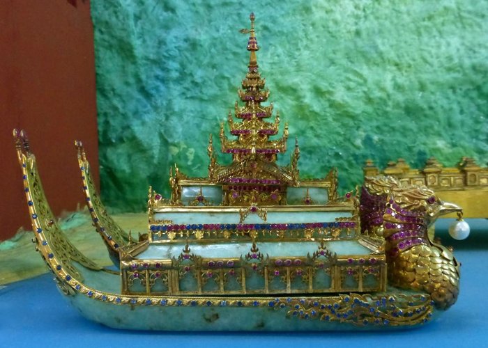 Myanmar Gems Museum