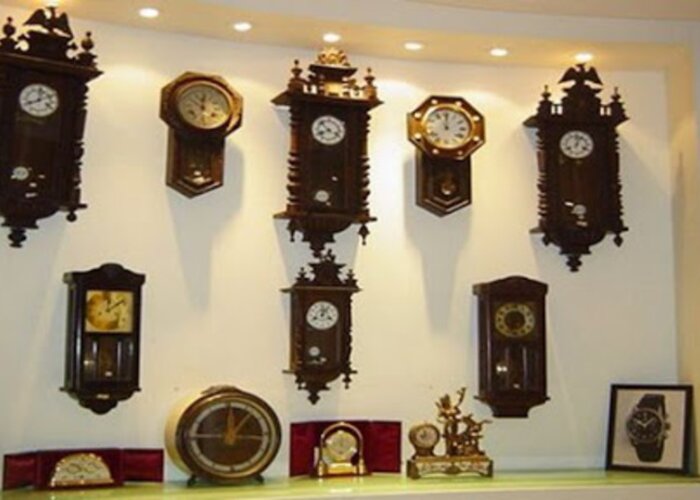 Old Clock Museum