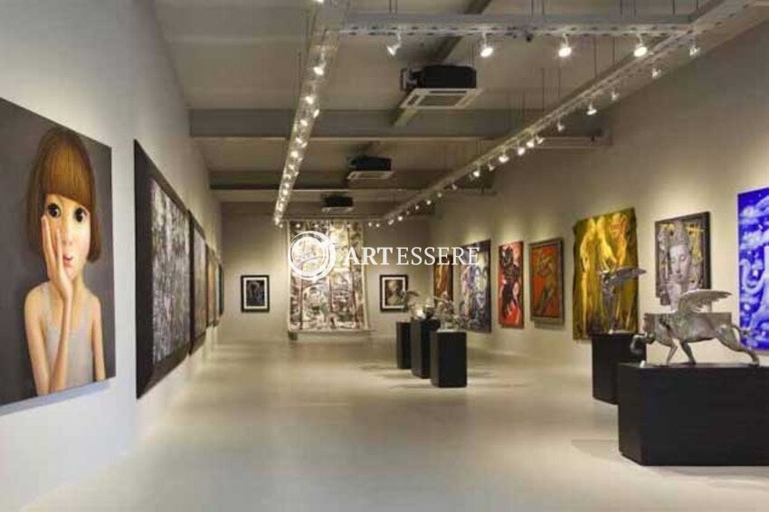 9 Art Gallery