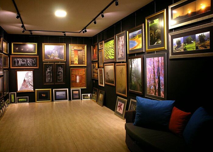 Aniwat Gallery