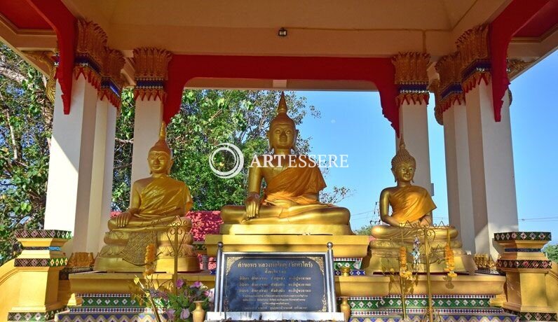 Luang Pho Yai Wat Photharam