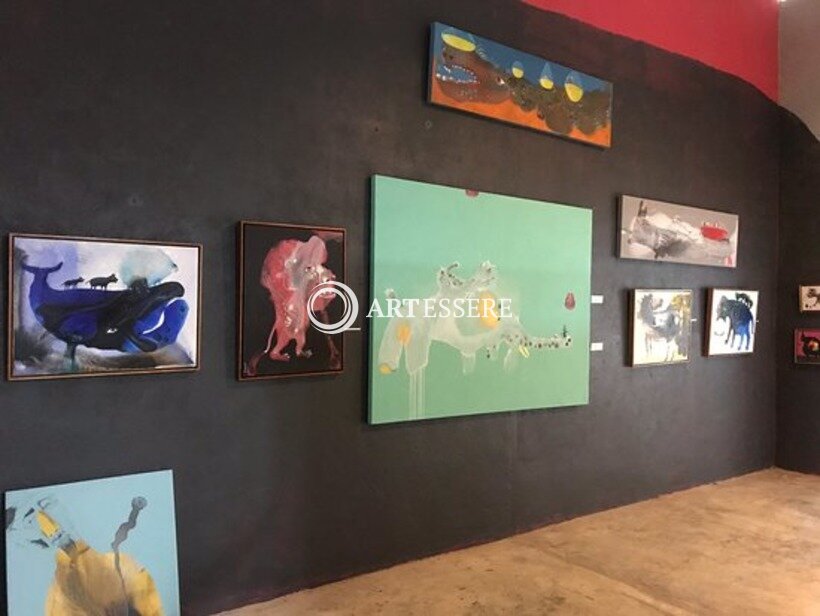 Apichart art gallery