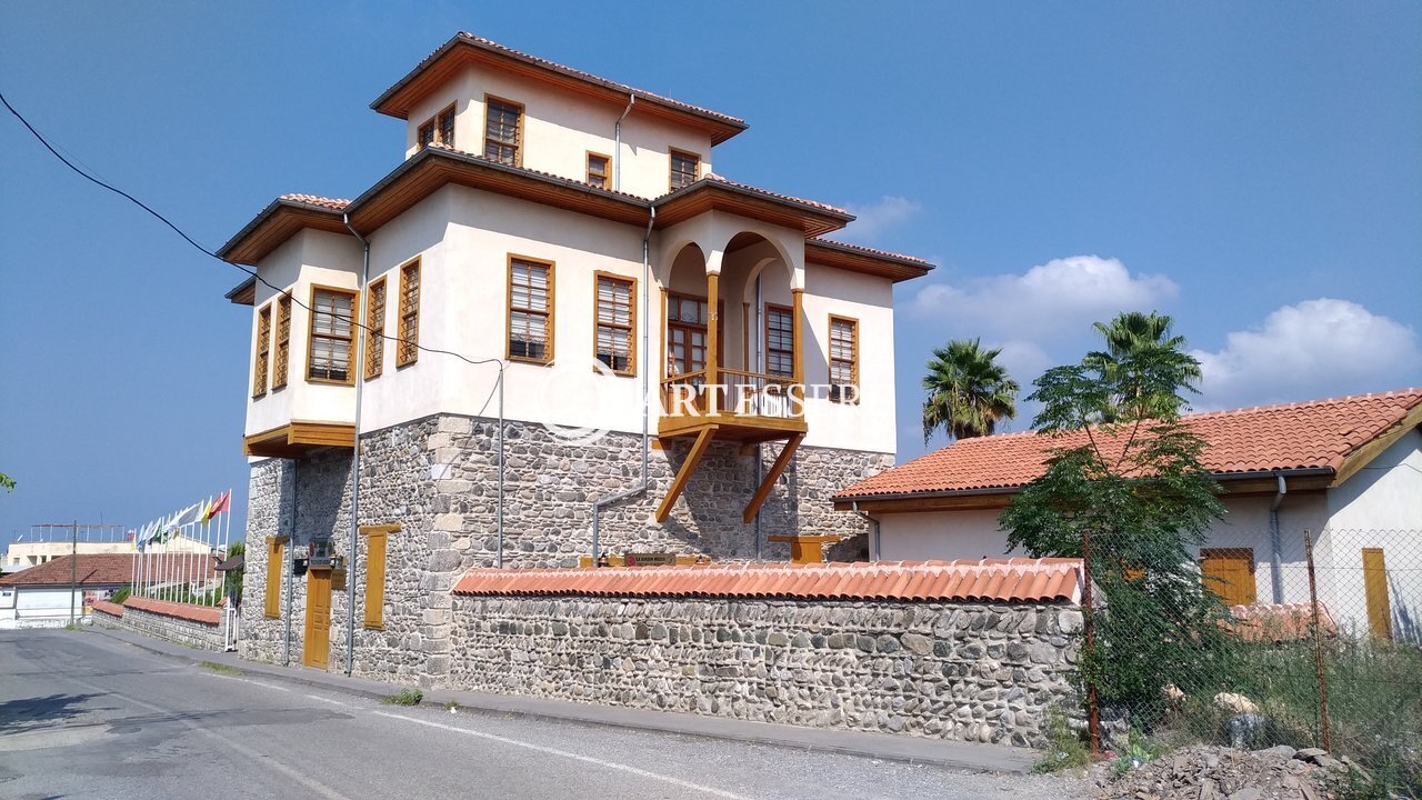 Museum of the First Course and Ataturk House