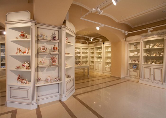 Contemporary art gallery of porcelain
