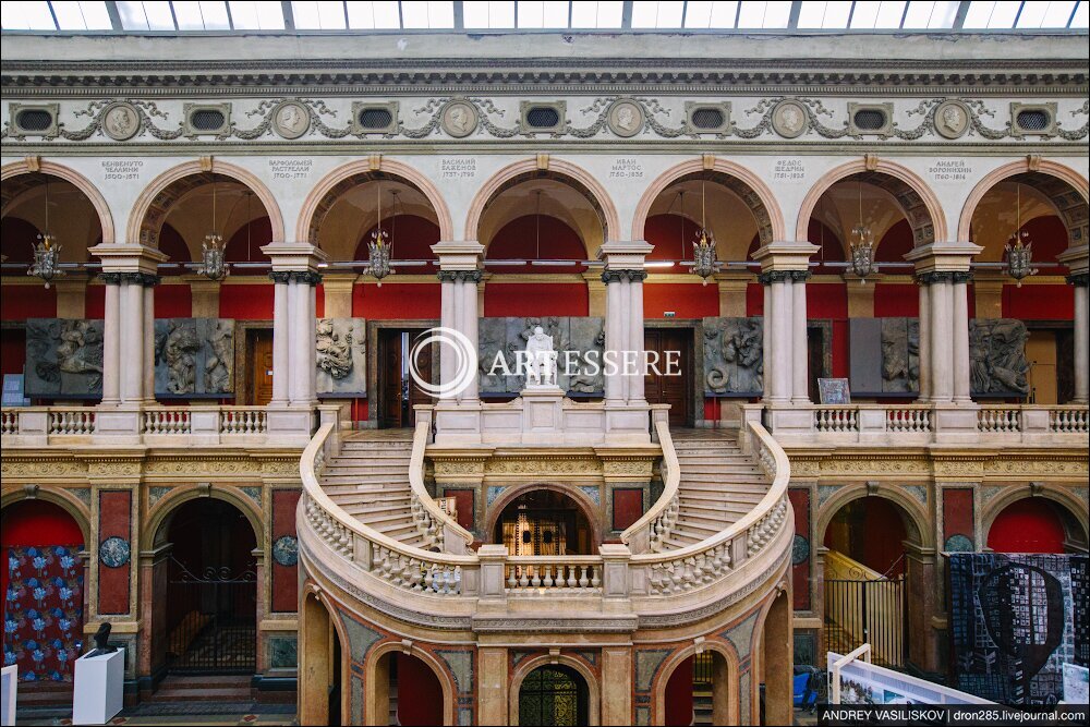 The Museum of Applied Arts of the St. Petersburg State Art and Industrial Academy of A. L. Stiglitz