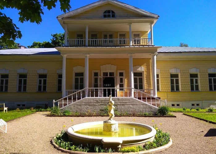 The Local history museum «The Fryanovo Manor»