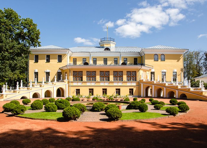 The Yaroslavl Art Museum  «Governor′s House»