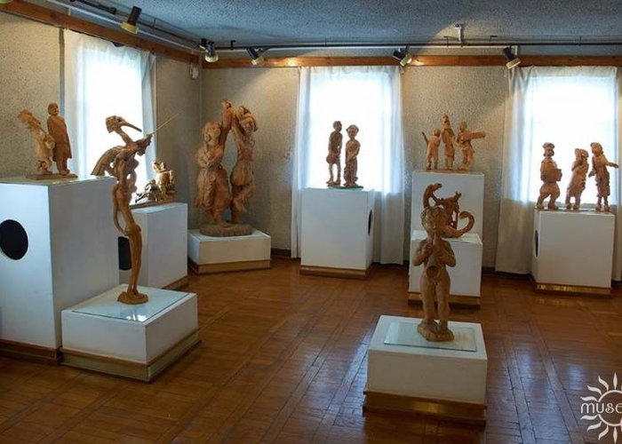 Orsha Museum of wooden sculpture carver SS Shavrova