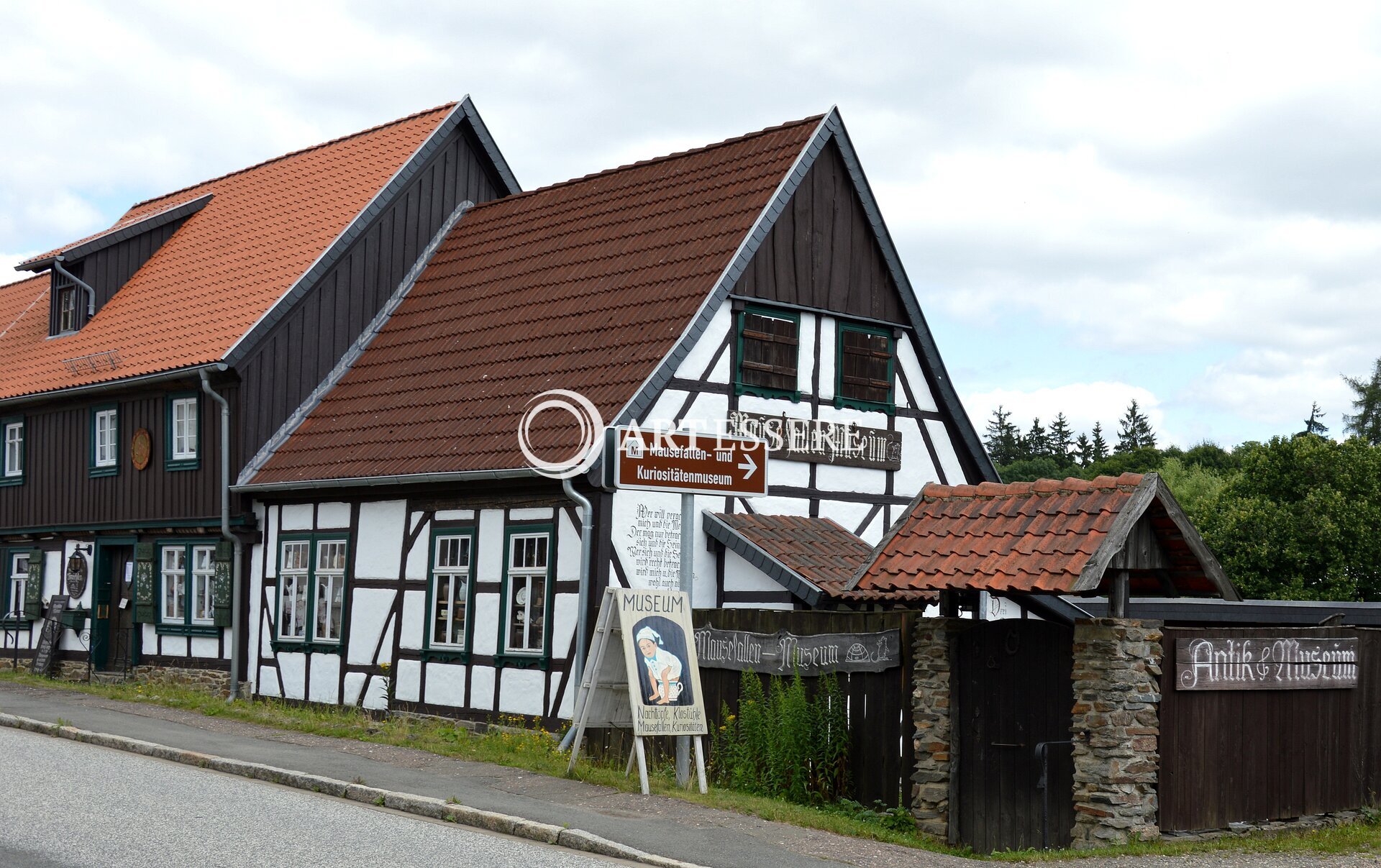 Mouse Trap and Curio Museum