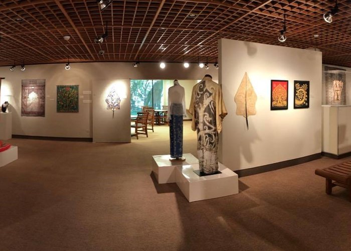 East–West Center Gallery