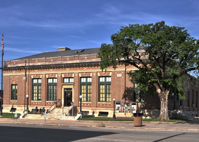 Independence Historical Museum and Art Center