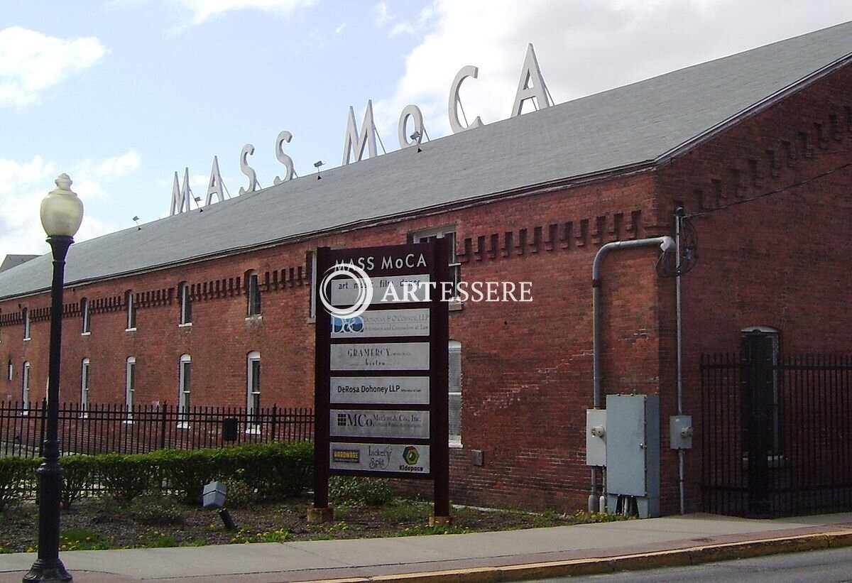 Massachusetts Museum of Contemporary Art (MASS MoCA)