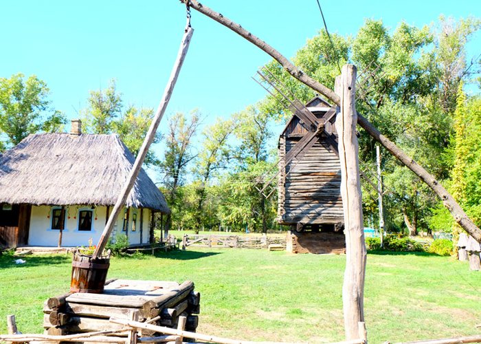 Museum of Folk Architecture, lifestyle and children′s creativity in rural Prelesne