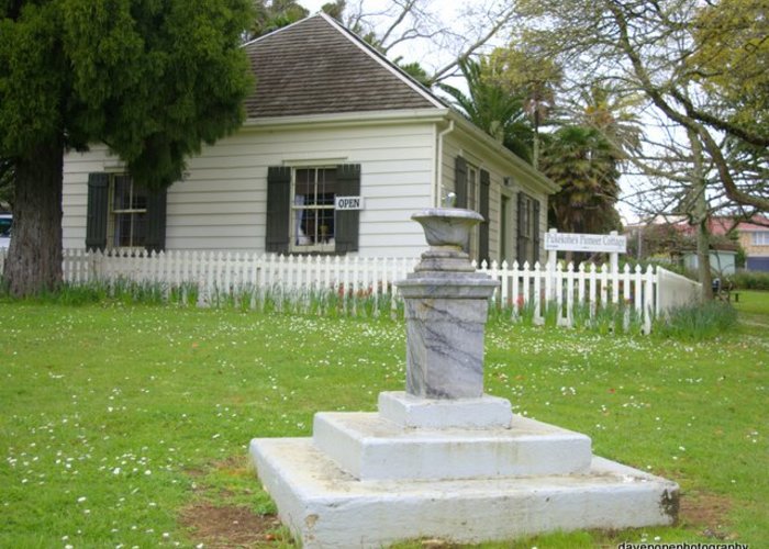 Pukekohe Pioneer Cottage